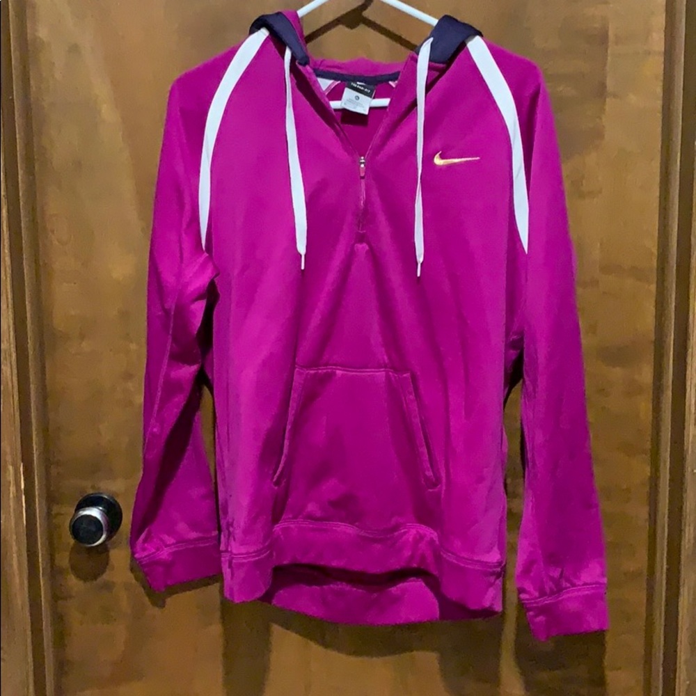 Nike therma fit hoodie size XL